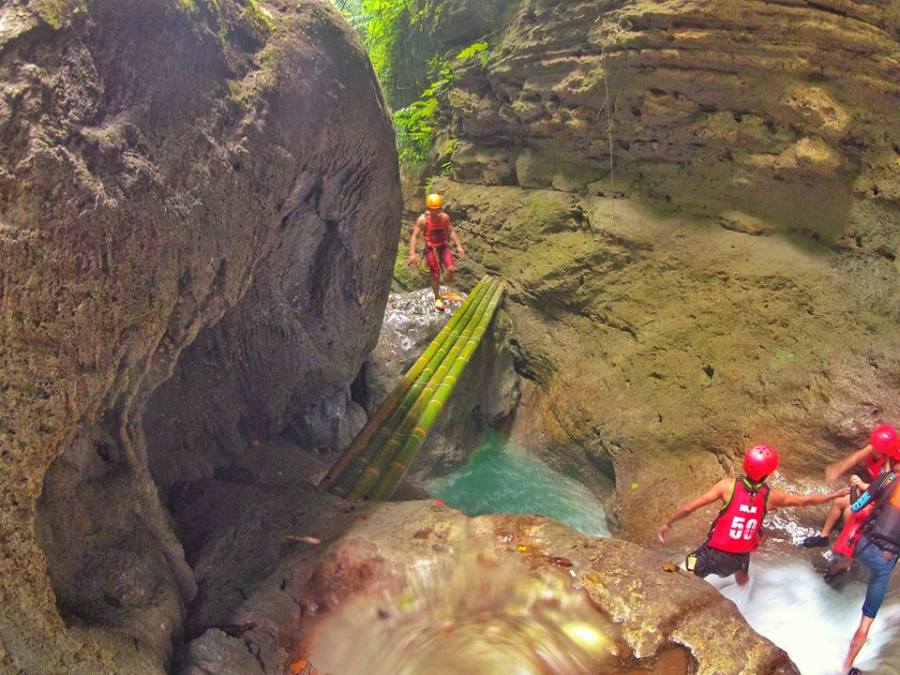 badian-canyoneering-big-jump